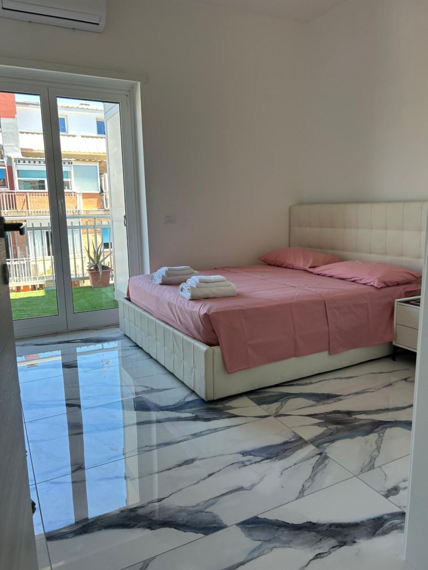 Front Sea Luxury Apartman Lido di Ostia Kültér fotó